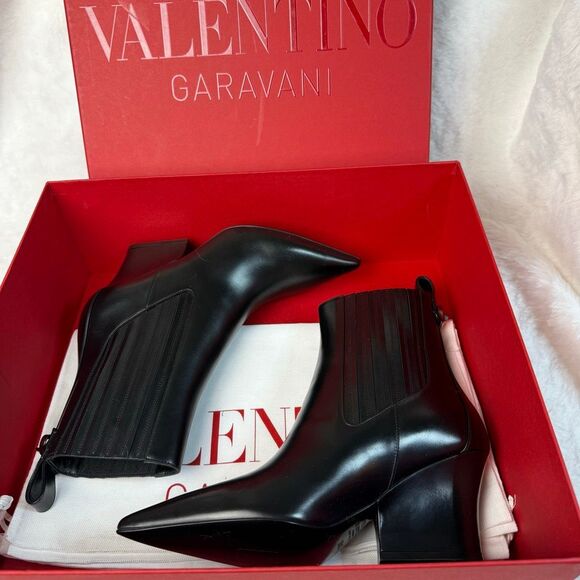 Valentino Garavani VLogo 75MM Lockette Beatle in Brushed Calfskin Boots - Picture 8 of 13